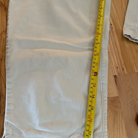 2 pairs Dockers capris pants. Womens size 10 - Picture 16 of 16